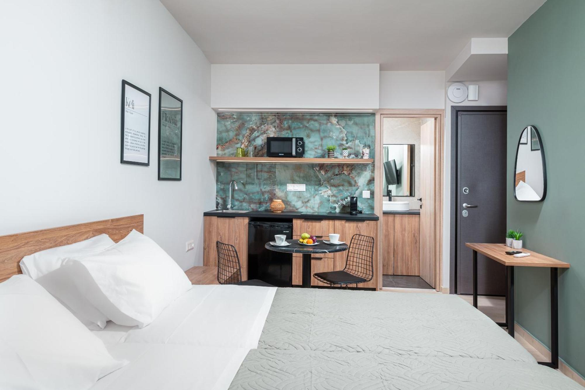 Makas Suites 헐소니소스 외부 사진