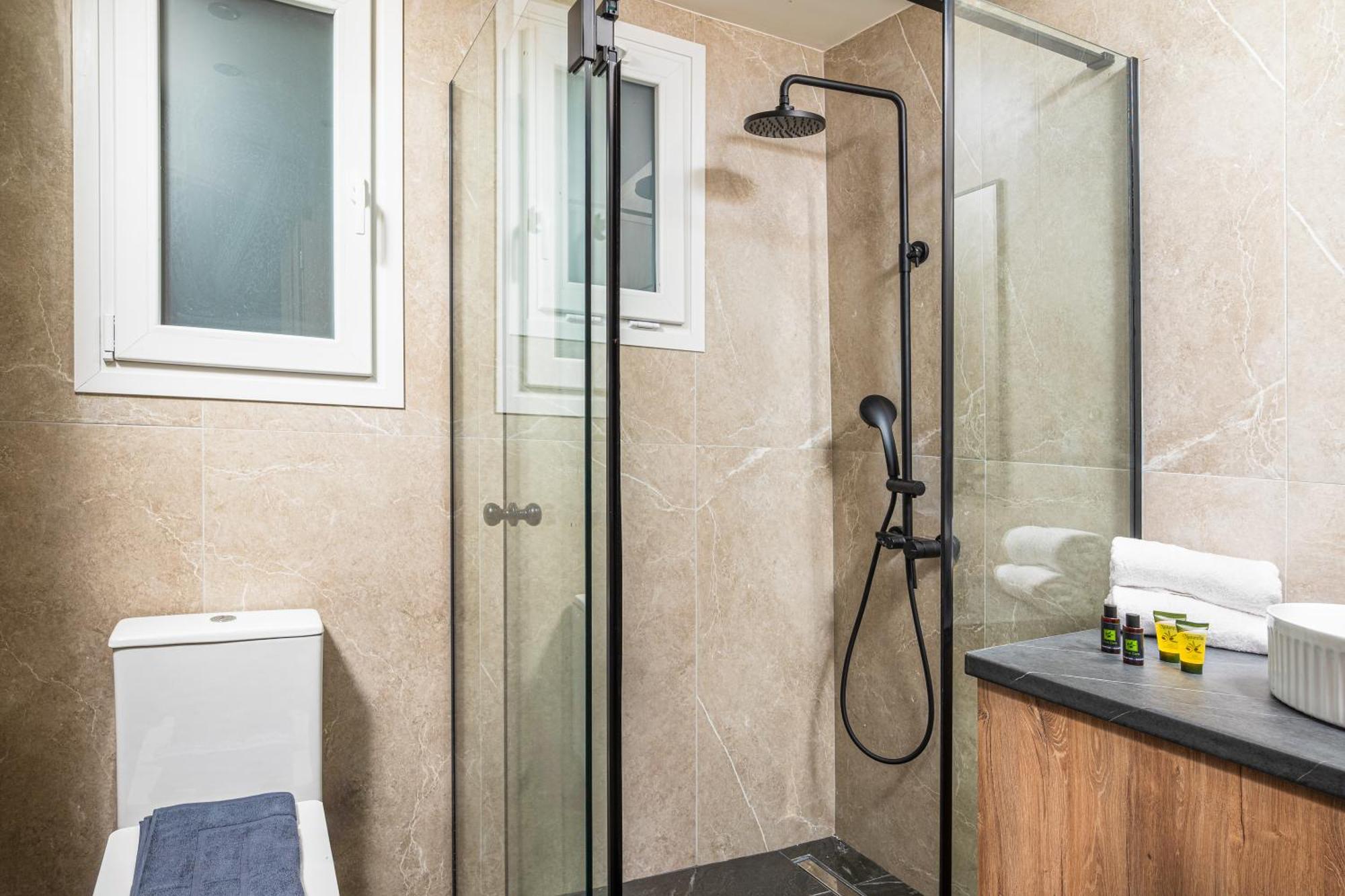 Makas Suites 헐소니소스 외부 사진