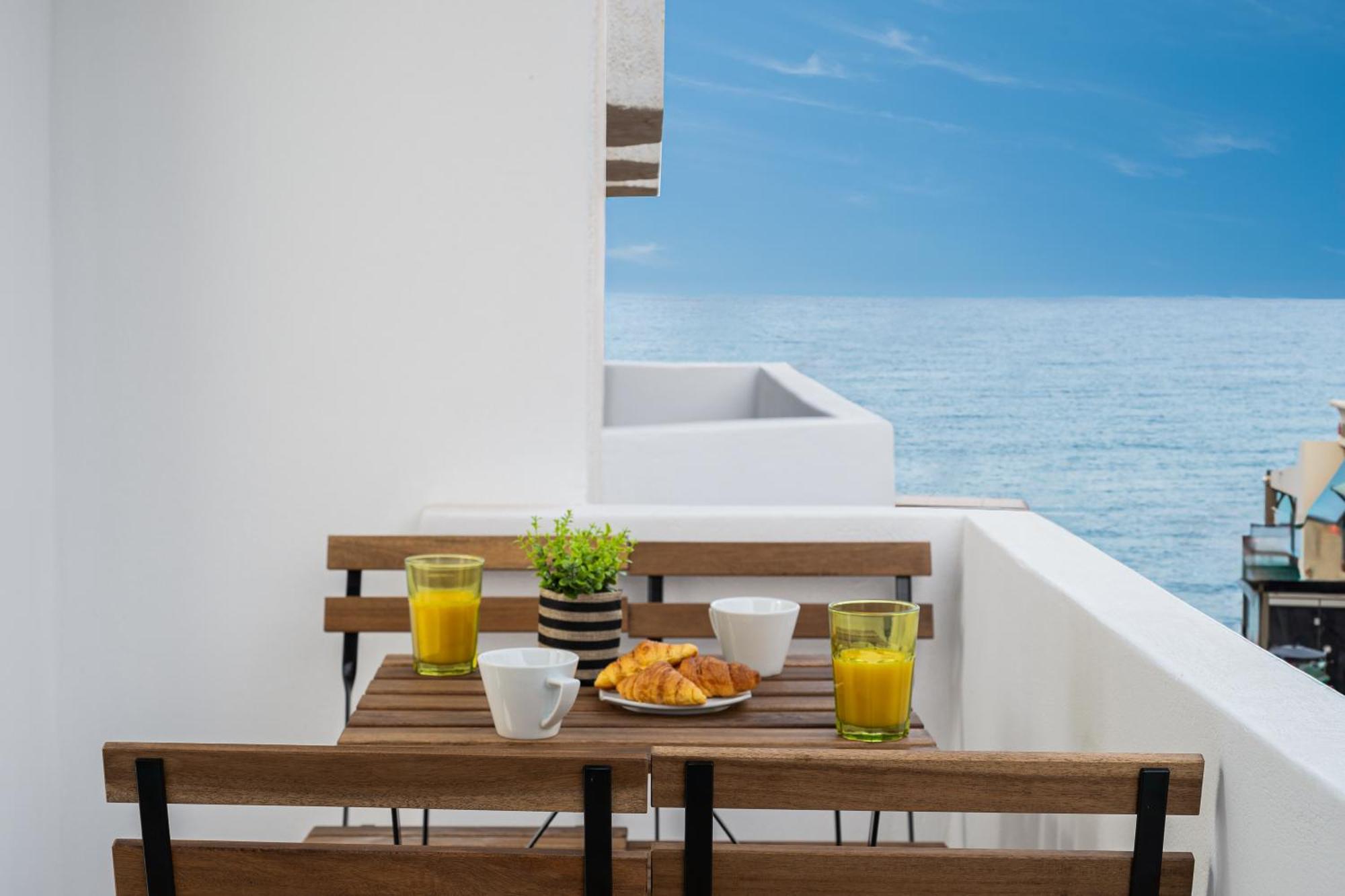 Makas Suites 헐소니소스 외부 사진